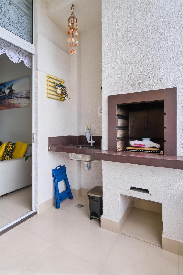 Dois Quartos, Sacada Com Churrasqueira, A 400 Mts Do Projeto Tamar E 800 Mts Do Aquario อูบาตูบา ภายนอก รูปภาพ