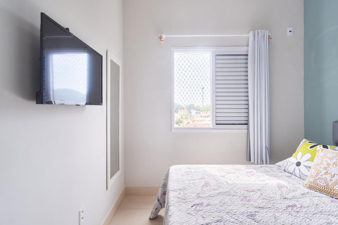 Dois Quartos, Sacada Com Churrasqueira, A 400 Mts Do Projeto Tamar E 800 Mts Do Aquario อูบาตูบา ภายนอก รูปภาพ
